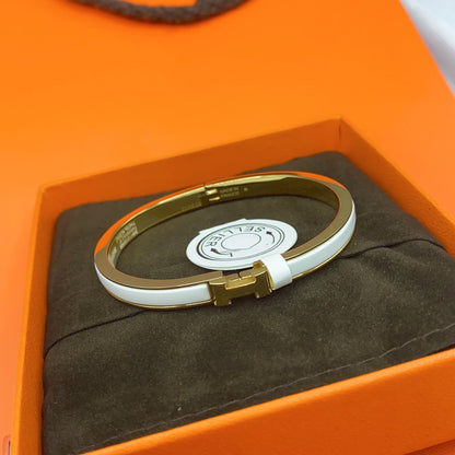 [⭐Miroze]CLASSIC HM CLIC WHITE 8MM ENAMEL BRACELET