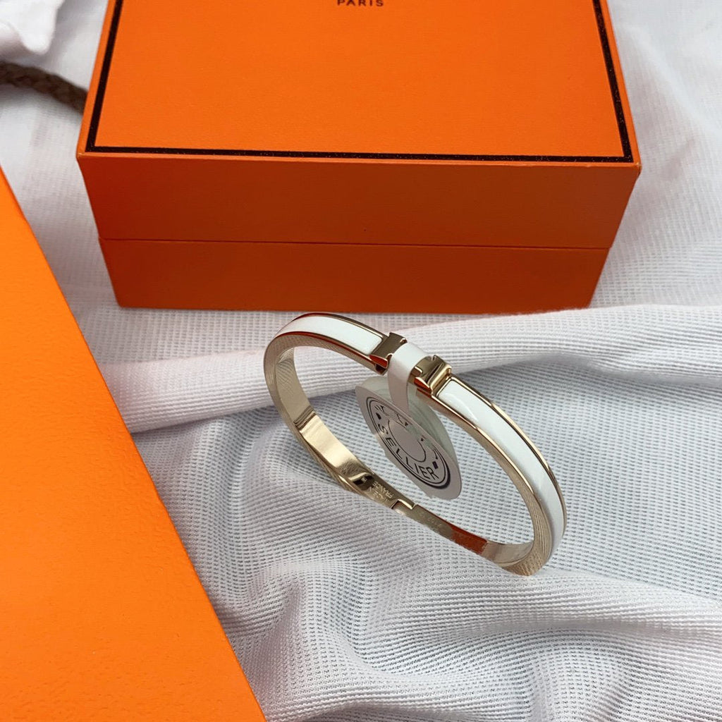 ⭐Miroze CLASSIC HM CLIC WHITE 8MM ENAMEL BRACELET