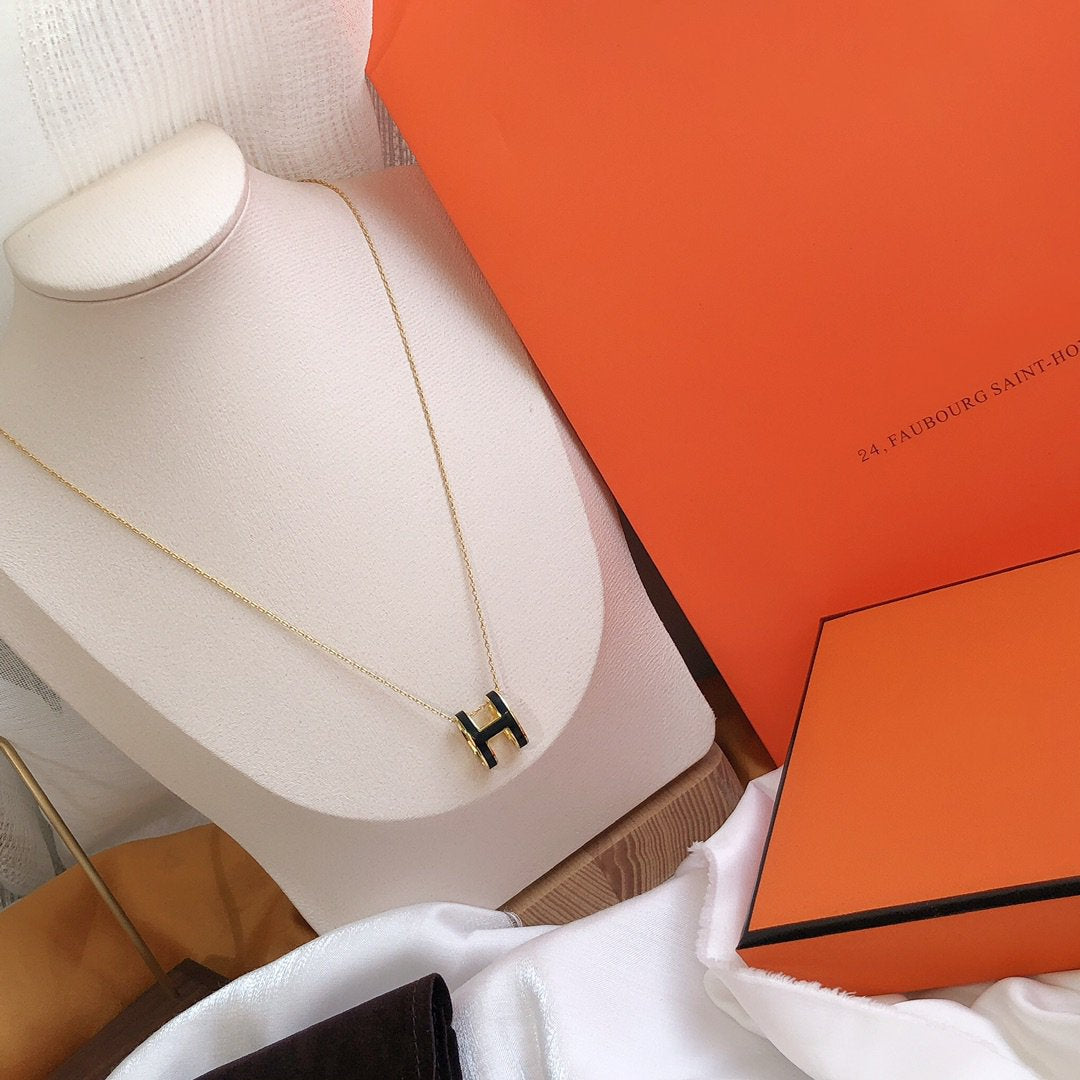 ⭐Miroze HM CLIC BLACK ENAMEL GOLD NECKLACE