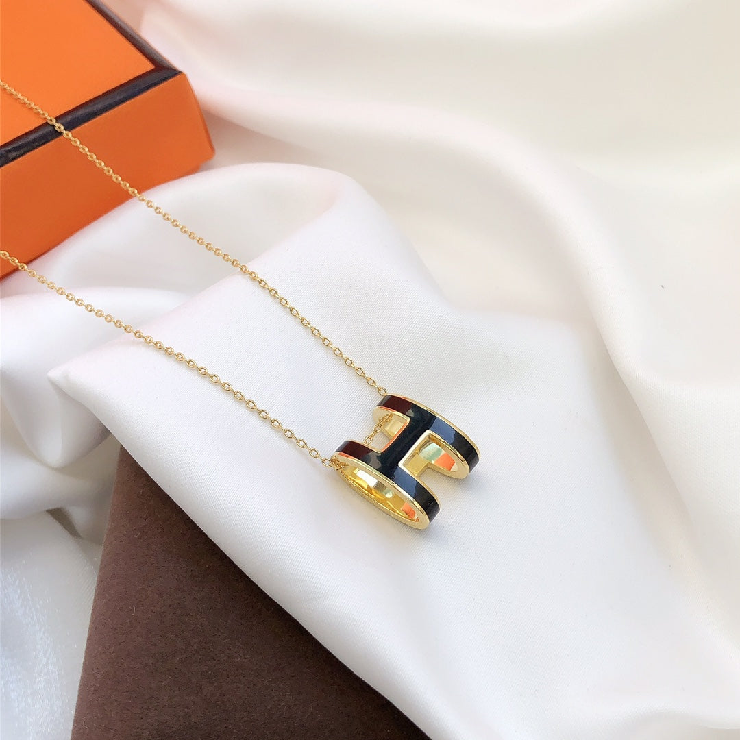 [⭐Miroze]HM CLIC BLACK ENAMEL GOLD NECKLACE