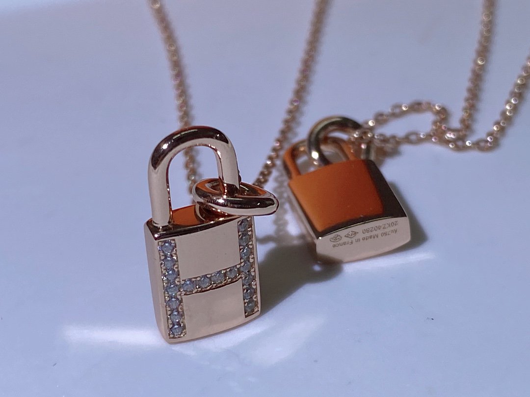 [⭐Miroze]HM ADVANCED NICHE LOCK HEAD NECKLACE DIAMONDS