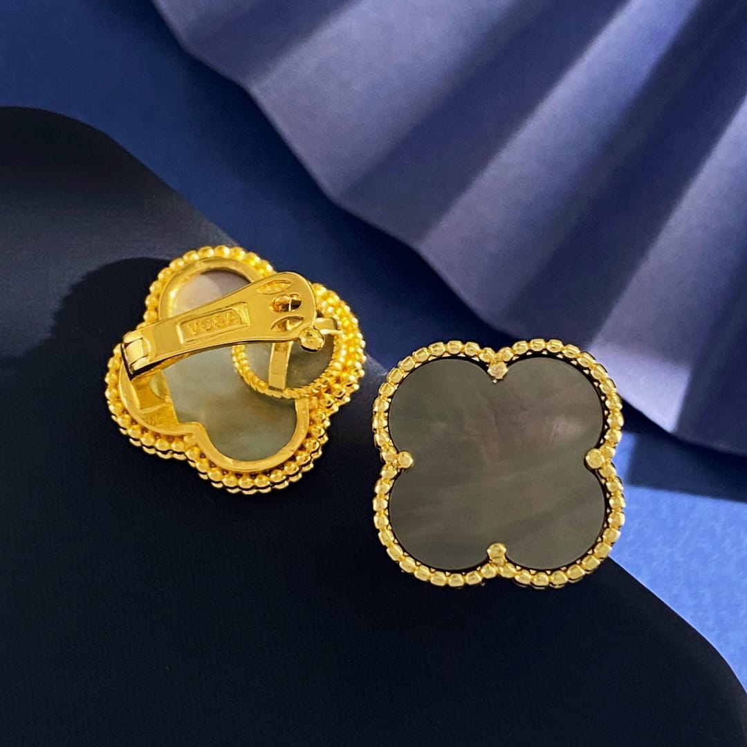 [[⭐Miroze] ]CLOVER  20MM GRAY MOP EARRINGS
