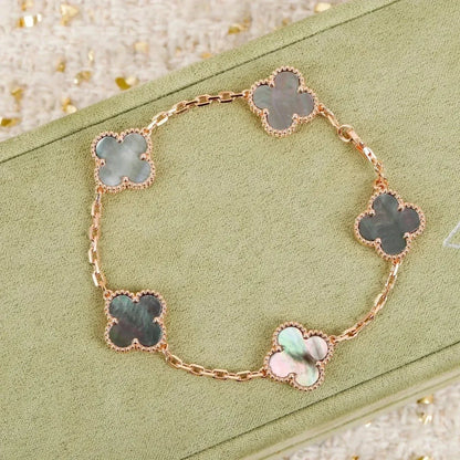 [⭐Miroze] CLOVER 5 MOTIF GRAY MOP BRACELET COLLECTION