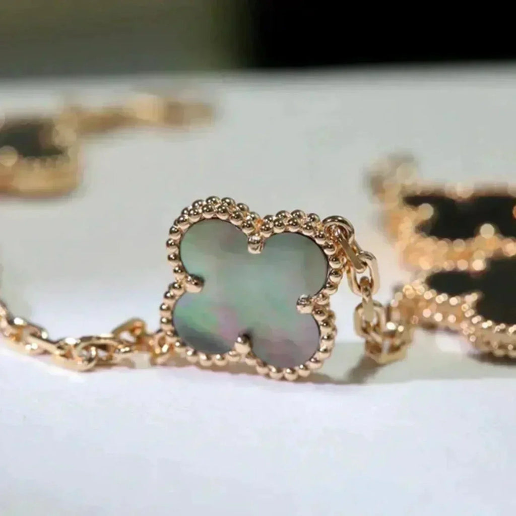 [⭐Miroze ]New CLOVER 5 MOTIF GRAY MOP BRACELET COLLECTION