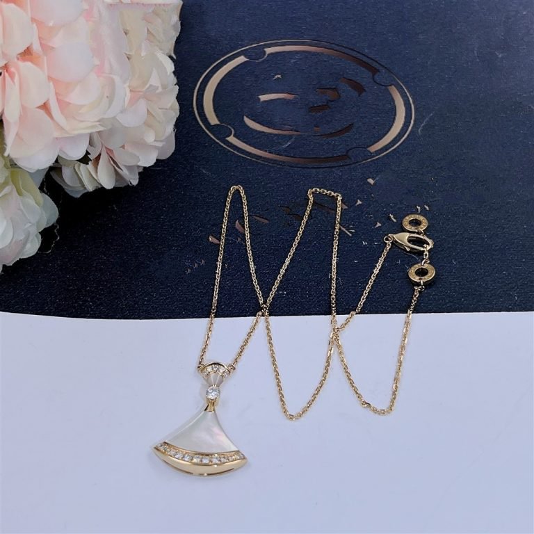 [⭐Veya]DREAM NECKLACE MOP GOLD DIAMOND