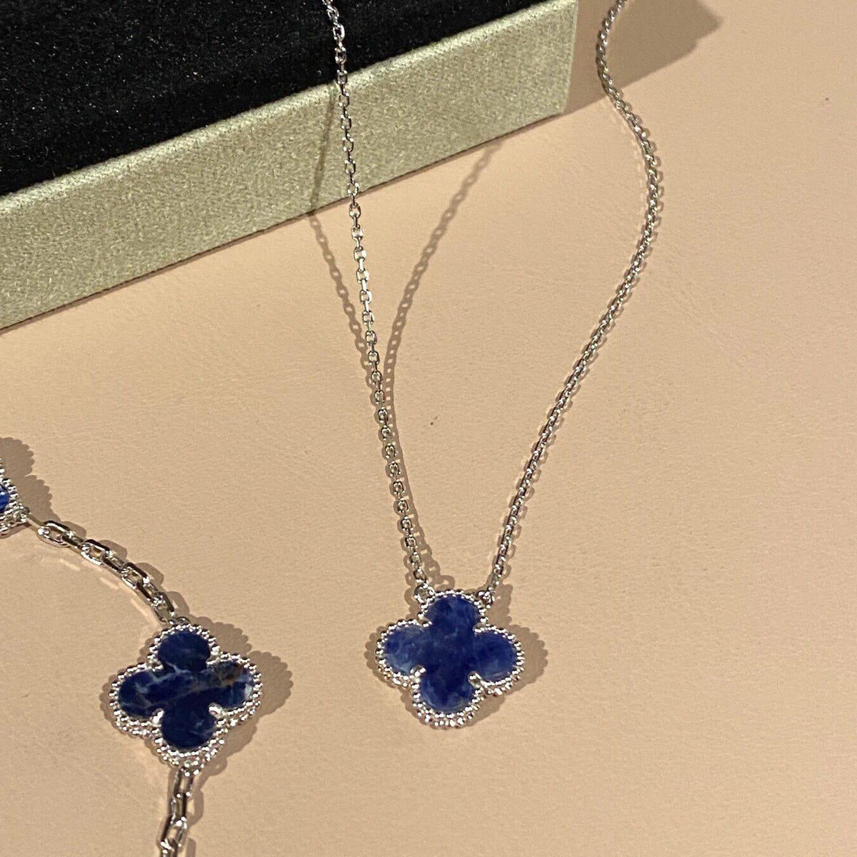 ⭐Miroze CLOVER 15MM PIETERSITE NECKLACE SILVER