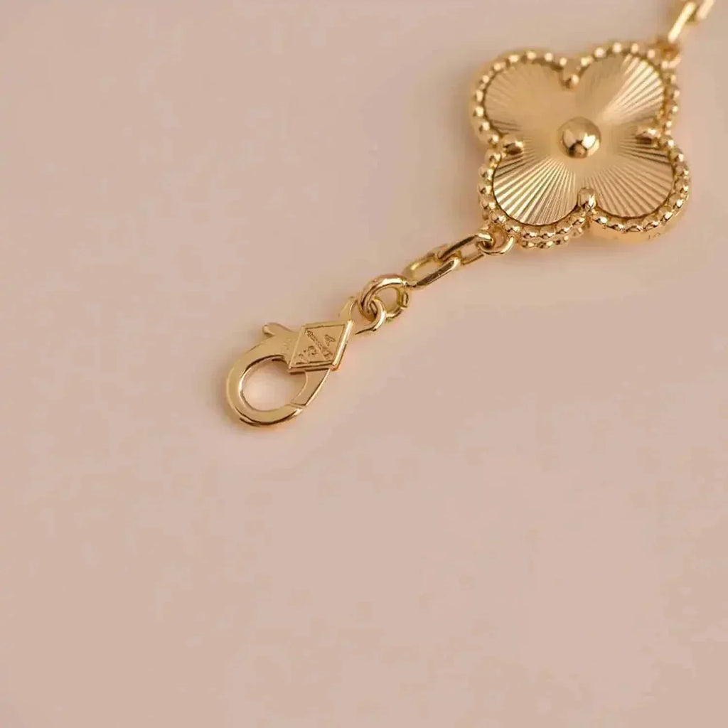 [⭐Miroze ]New  CLOVER 5 MOTIF LASER BRACELET COLLECTION