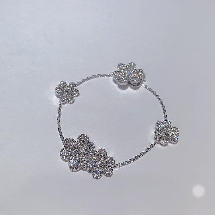 [⭐Miroze]FRIVOLE SILVER 5 FLOWERS BRACELET
