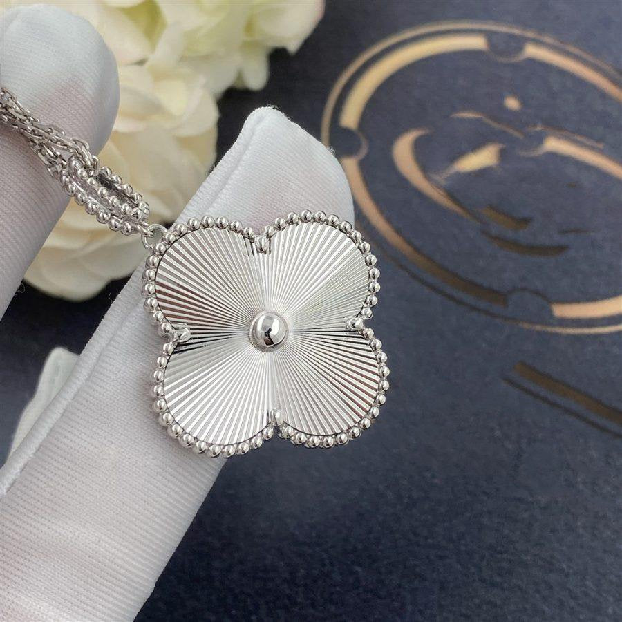 ⭐Miroze CLOVER 25MM SILVER BIG CLOVER NECKLACE