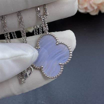 [⭐Miroze]CLOVER SILVER CHALCEDONY BIG CLOVER NECKLACE