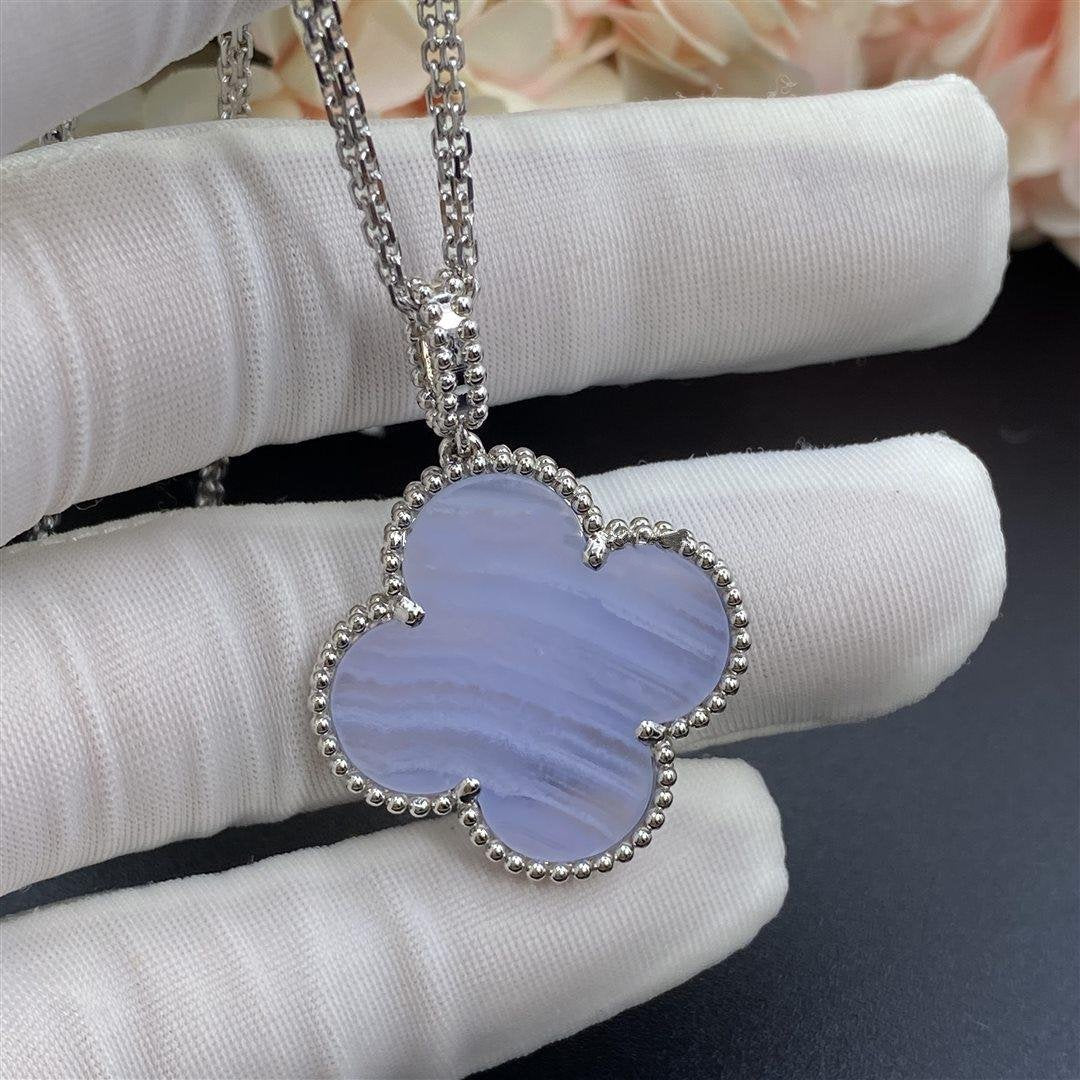 ⭐Miroze CLOVER SILVER CHALCEDONY BIG CLOVER NECKLACE