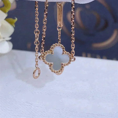 [⭐Miroze]CLOVER WHITE MOP SINGLE FLOWER BRACELET