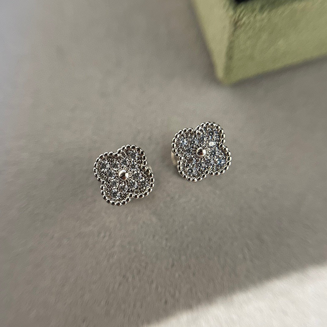 ⭐Miroze CLOVER MINI DIAMOND STUD EARRINGS